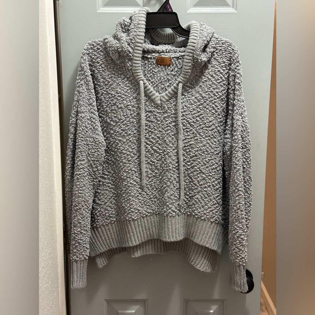 Pol Soft Popcorn Chenille Hooded V-Neck Sweater Oversized Gray Women’s Medium